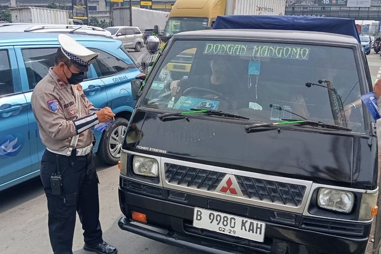 SIM Digital, Korlantas, Korlantas Polri, Operasi Patuh 2026, Operasi Patuh 2026 Dimulai, Simak 9 Langkah Bikin SIM Digital, 1. Unduh Aplikasi Digital Korlantas, 2. Login atau Buat Akun, 3. Pilih Menu Digitalisasi, 4. Pilih Jenis Dokumen, 5. Scan SIM Fisik, 6. Periksa Data yang Muncul, 7. Lakukan Verifikasi SIM, 8. Tunggu Proses Validasi, 9. SIM Digital Aktif