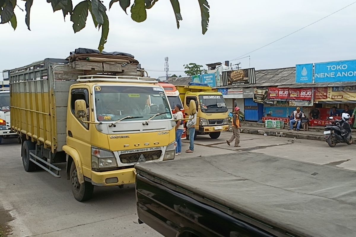 logistik, ODOL, Zero Odol, pengusaha truk, ODOL Sulit Dihindari, Sopir Truk Kerap Ditekan Pemilik Barang