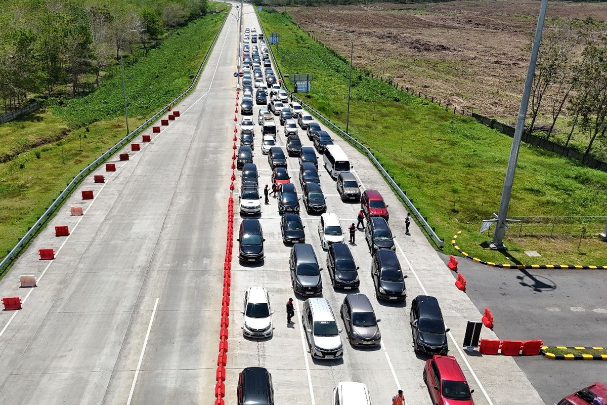 Jalan Tol, BPJT, libur Nataru, Jelang Libur Nataru, BPJT Ingatkan Keselamatan di Jalan Tol