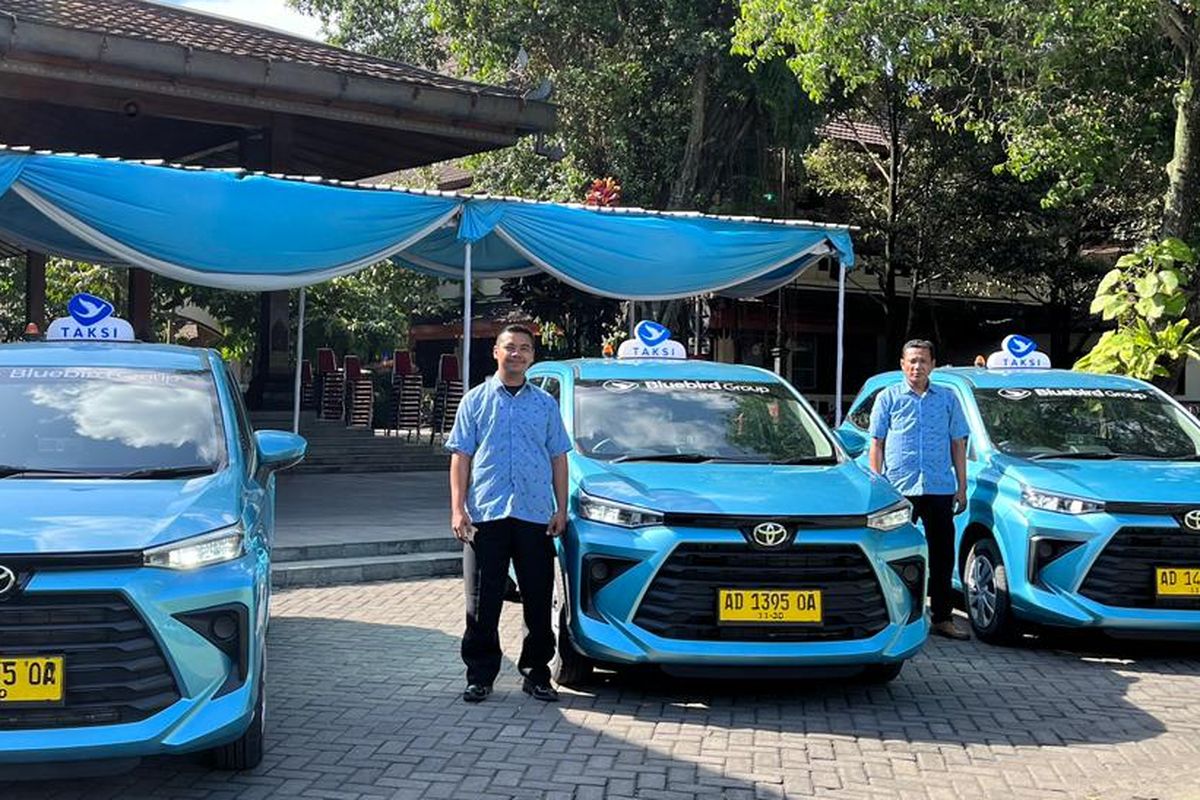 bahan bakar gas bumi, kendaraan listrik, Strategi Bluebird Hadapi Harga BBM: CNG dan EV Jadi Andalan