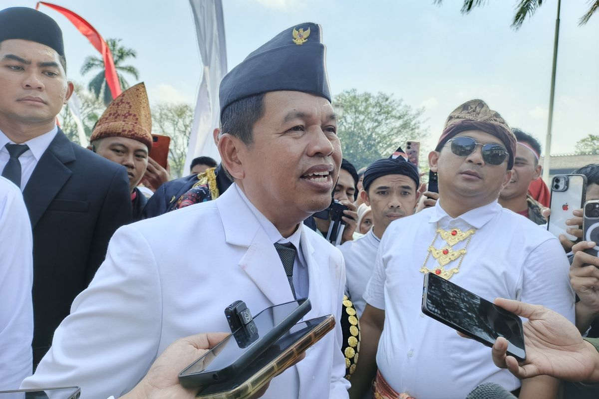Dedi Mulyadi, Ma'ruf Amin, Gubernur Jawa Barat, dana hibah ponpes, dana hibah pondok pesantren, Dedi Mulyadi Bantah Kritik Ma'ruf Amin soal Hapus Dana Hibah Pesantren: Hanya Ditunda untuk Evaluasi