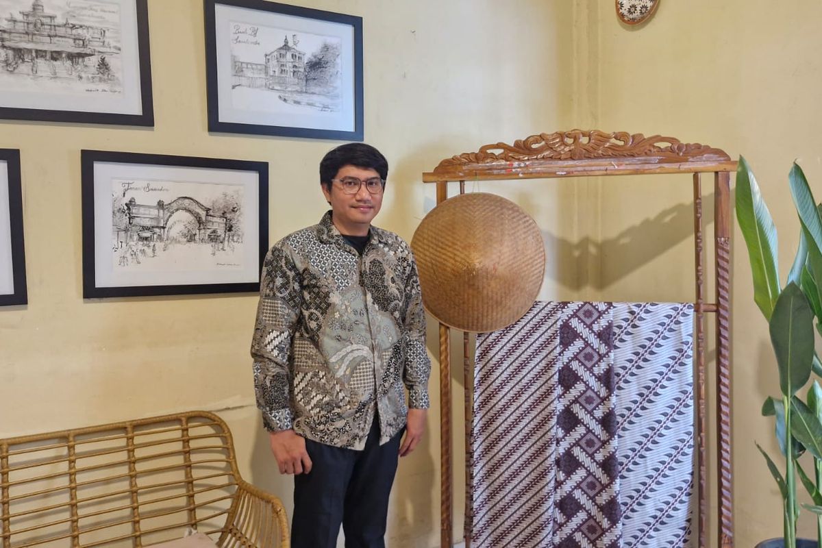 Hari Ibu, Hari Ibu Indonesia, kuat itu ibu, Rasa Bangga Harko pada Istri Bekerja yang Tetap Prioritaskan Anak