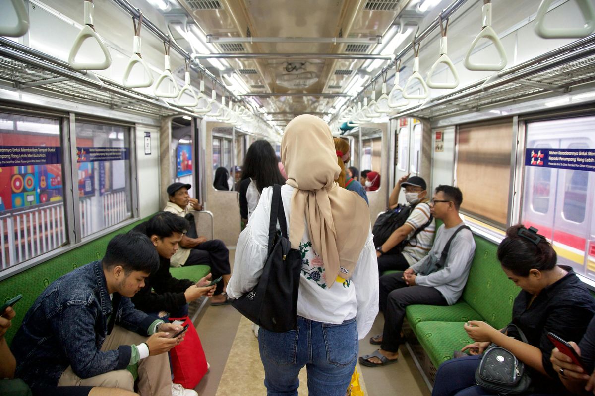 KRL Jogja-Solo, Jadwal KRL Jogja-Solo 30-31 Desember 2025, Ada Tambahan Perjalanan, Stasiun Yogyakarta (Tugu), Stasiun Lempuyangan, Stasiun Maguwo, Stasiun Brambanan, Stasiun Srowot, Stasiun Klaten, Stasiun Ceper, Stasiun Delanggu, Stasiun Gawok, Stasiun Purwosari, Stasiun Solo Balapan, Stasiun Jebres, Stasiun Palur