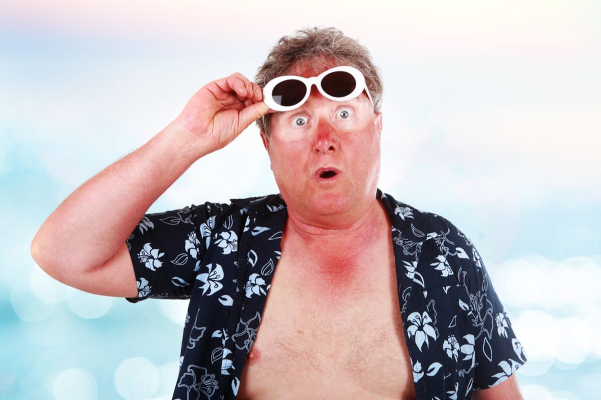tips mengatasi sunburn, cara mengatasi sunburn, cara mengatasi kulit terbakar matahari setelah berenang, perawatan sunburn, kulit terbakar matahari dikasih apa, 6 Cara Mengatasi Kulit Terbakar Matahari dengan Cepat dan Aman, 1. Dinginkan kulit segera, 2. Jaga kelembapan kulit, 3. Kurangi rasa sakit dan peradangan, 4. Tetap terhidrasi, 5. Hindari paparan matahari lebih lanjut, 6. Segera ke dokter