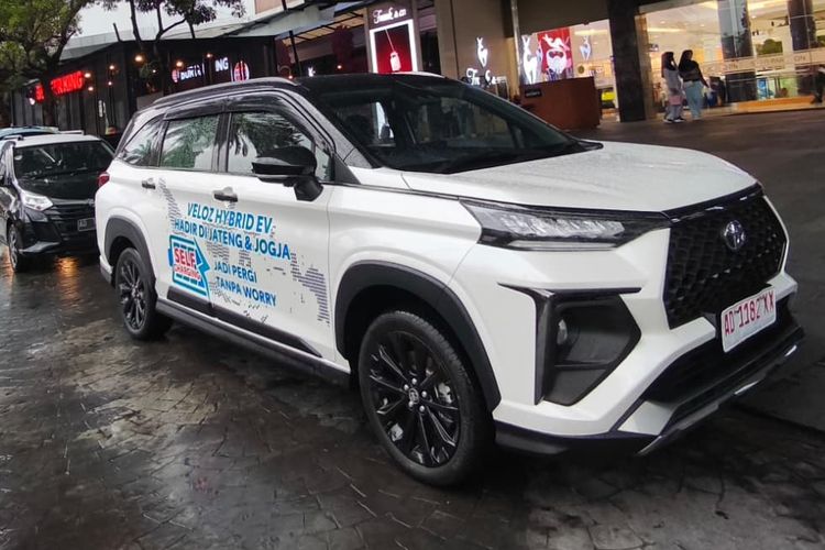 Veloz Hybrid, New Veloz Hybrid Sudah Terpesan 260 Unit di Jateng dan DIY