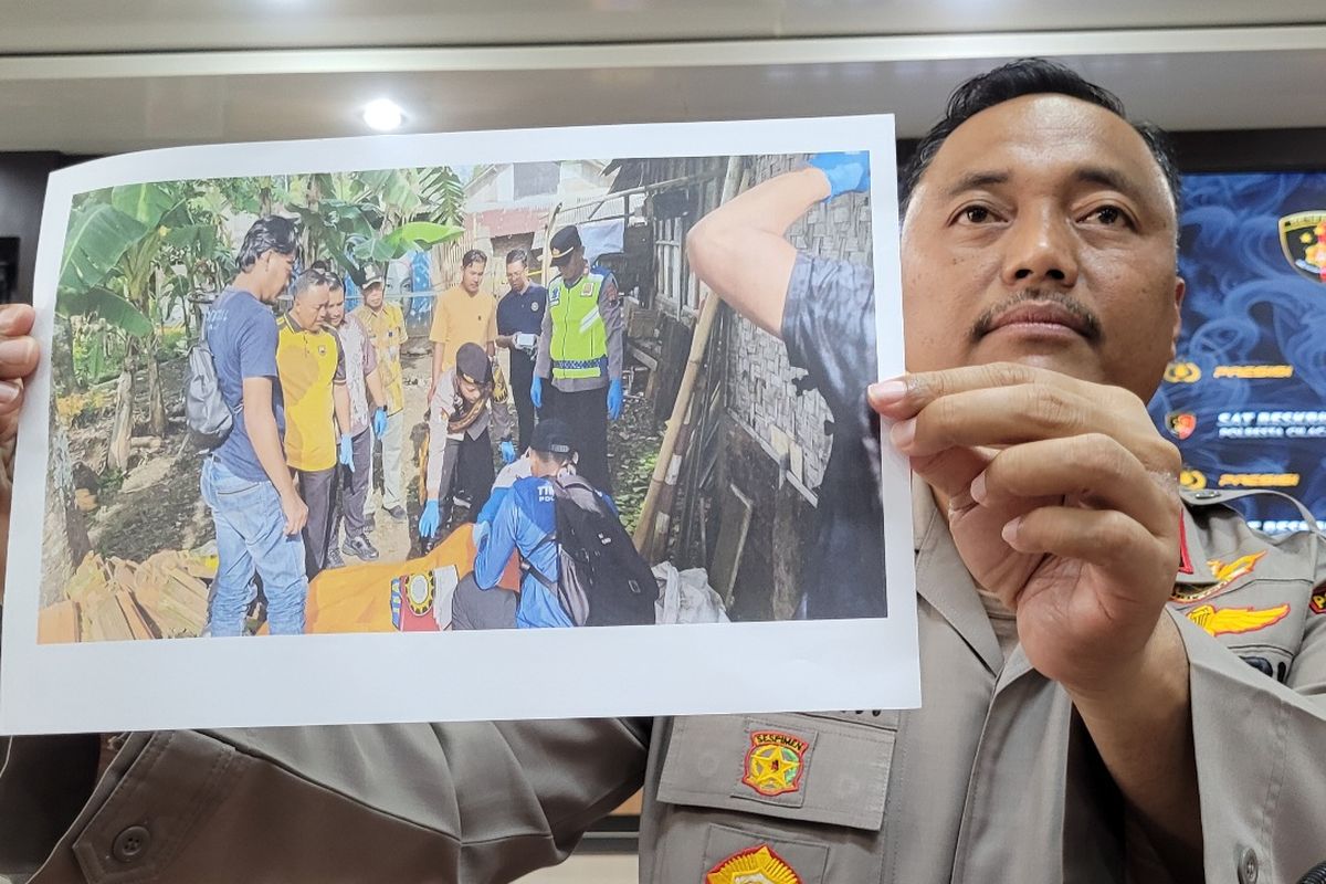 Cilacap, 5 Fakta Pembunuhan Balita dalam Karung di Cilacap, Pelaku Ternyata Tetangga Dekat, 1. Kronologi Hilangnya Korban: Berawal dari Pamit Beli Es, 2. Jasad Ditemukan dalam Karung di Dekat Kandang Burung, 3. Pelaku Tetangga Sendiri dan Berpura-pura Ikut Mencari, 4. Motif Nafsu Akibat Kecanduan Film Porno, 5. Pembunuhan Sadis dan Tindakan Asusila