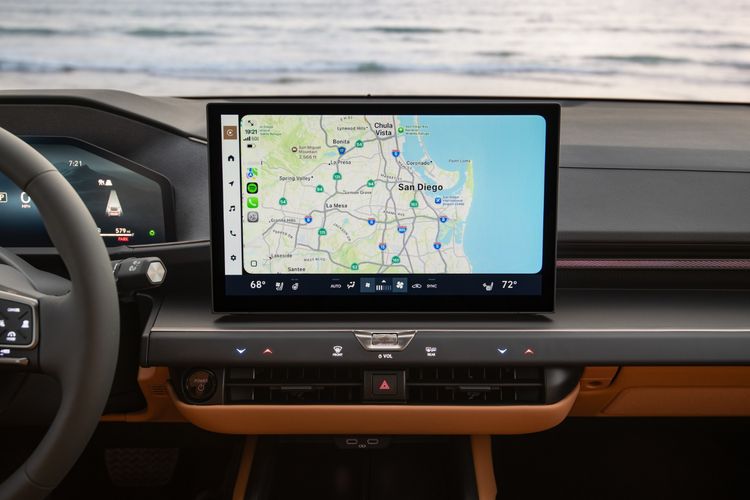 Lexus, Lexus ES, Ketika Unsur Mewah, Hi-Tech, dan Hijau Diramu dalam Kabin Minimalis