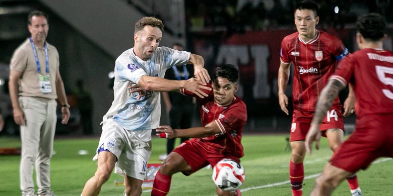 Peter de Roo, Super League, Persis Solo, PSIM, Persis, Super League 2025-2026, Tithan Wulung Suryata, Persis Solo Gantikan Peter de Roo dengan Tithan Wulung Suryata
