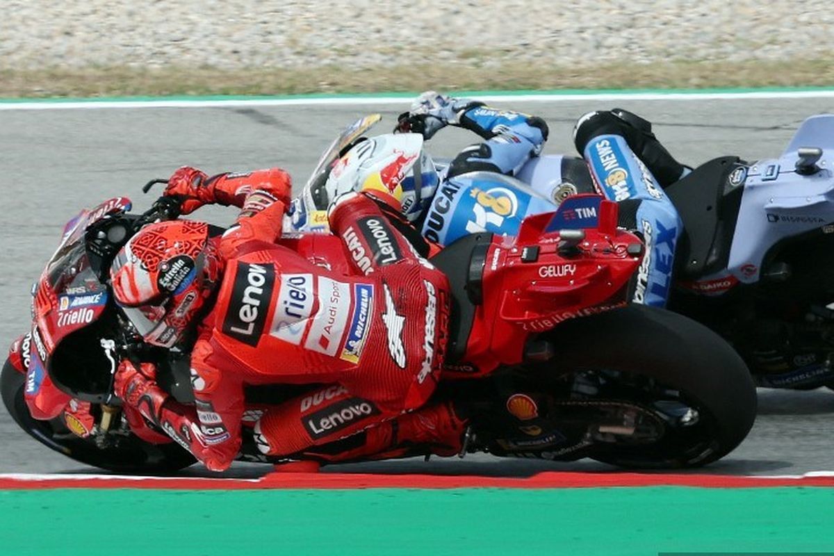 otomotif, Marc Marquez, alex marquez, ducati, motogp 2025, Marc Marquez Akui Kehebatan Adiknya Usai Kalah di GP Catalan