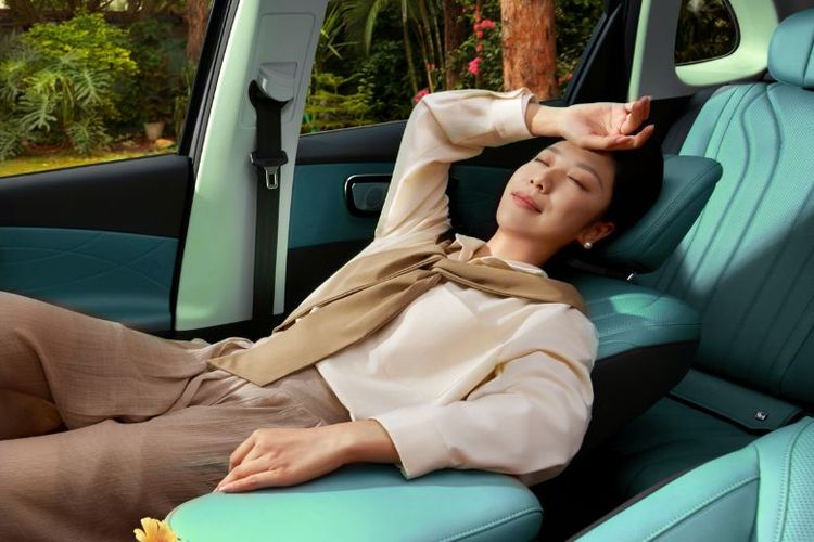 Tidur di dalam mobil, keracunan karbon monoksida, Waspadai Bahaya Tidur di Mobil dengan AC Menyala Saat Mudik
