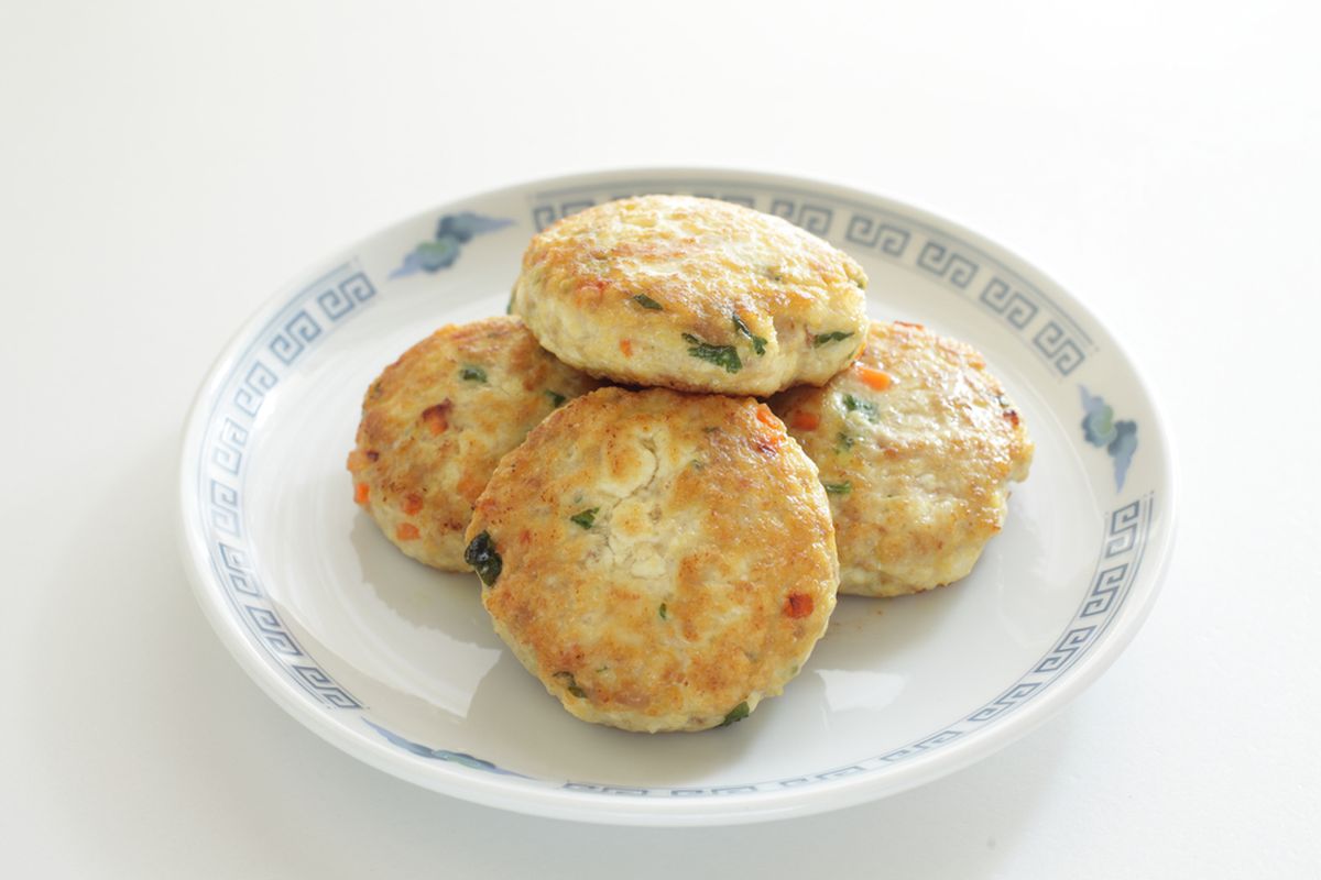 resep perkedel tahu, resep perkedel tahu sederhana, resep perkedel tahu rumahan, perkedel tahu sederhana, lauk praktis sehari-hari, camilan gurih rumahan, Trik Bikin Perkedel Tahu Tanpa Tepung yang Tebal dan Tak Mudah Hancur, Resep Perkedel Tahu Tanpa Tepung, Cara Membuat Perkedel Tahu, Tips Supaya Perkedel Tahu Tidak Hancur, Variasi Perkedel Tahu