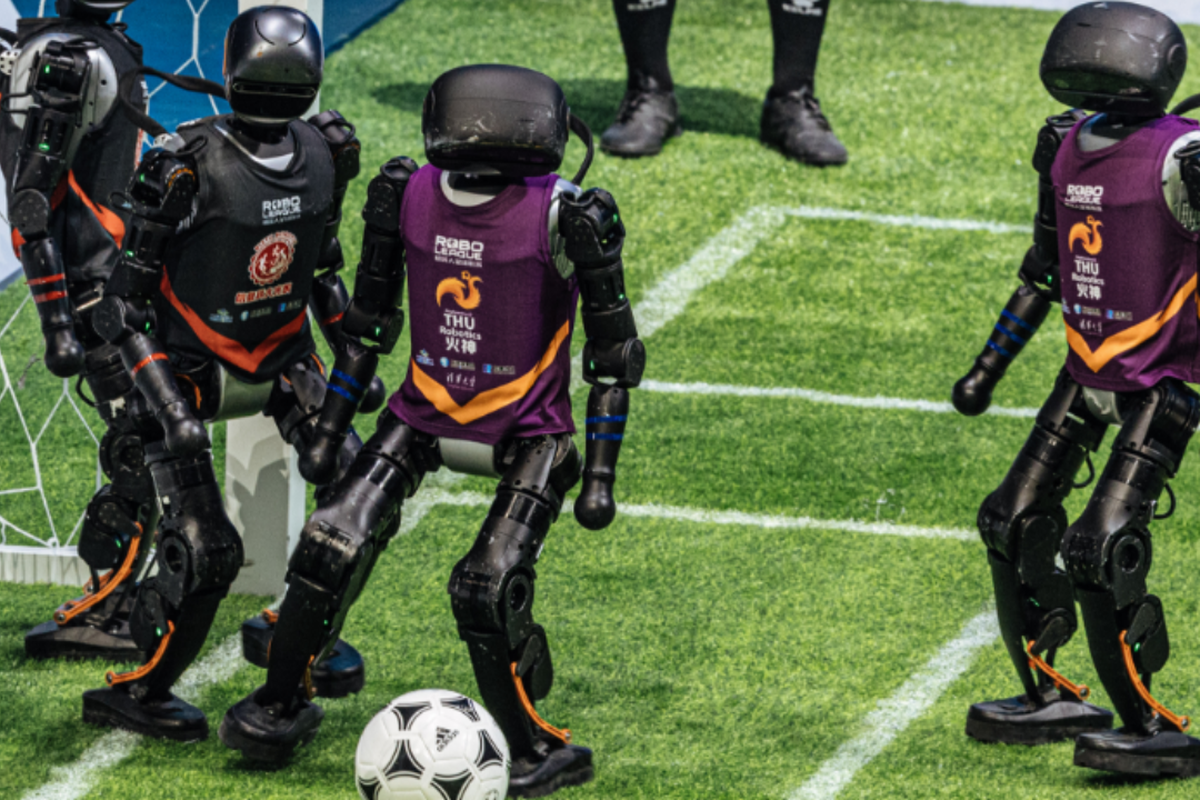China, pertandingan sepak bola, robot, Robot, robot humanoid, China Gelar Sepak Bola Robot AI Pertama, Dikendalikan Tanpa Manusia