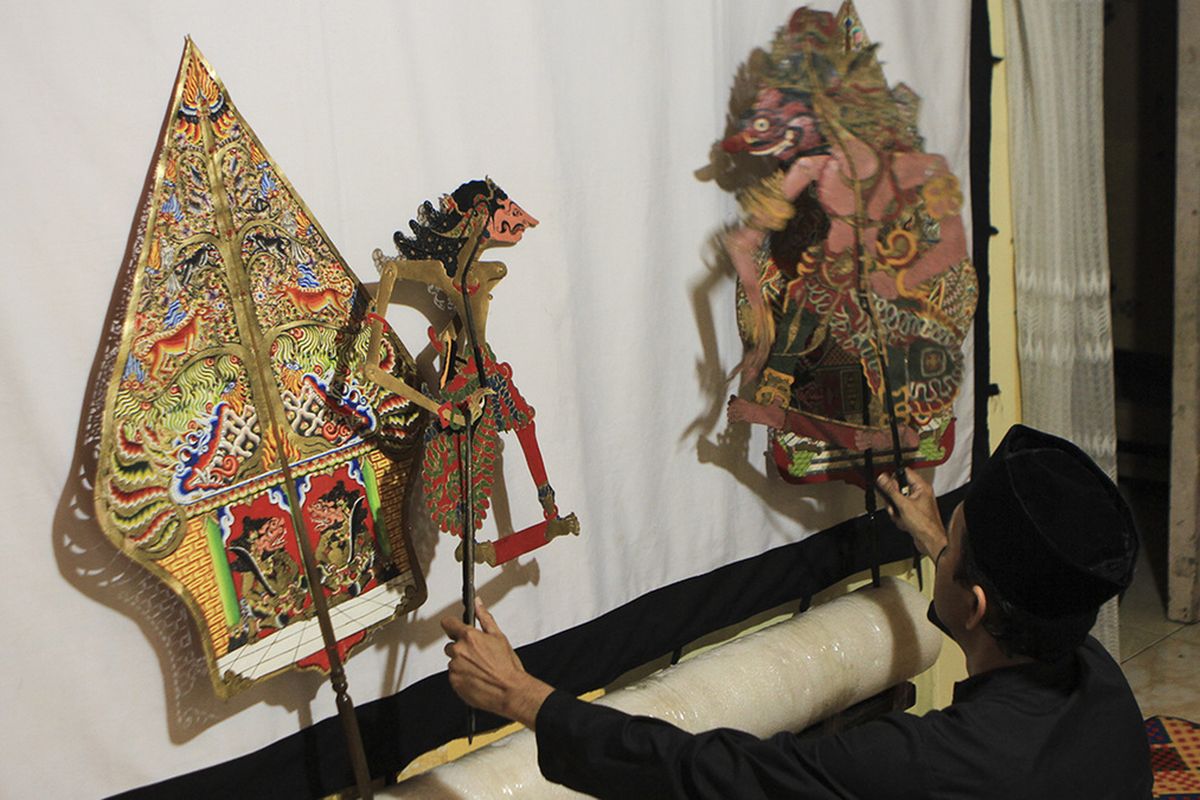 Wayang Kulit Palembang, Hari Wayang Nasional, Hari Wayang Nasional 7 November 2025, wayang kulit palembang, wayang kulit khas palembang, Wayang Kulit Palembang: Warisan Budaya Abad Ke-17 yang Hampir Punah
