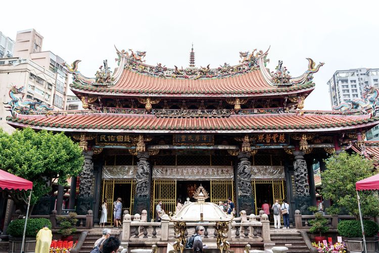 Taiwan, Kuil Longshan, Taipei, Kuil Longshan Taiwan, Tempat Fans BTS Berdoa demi Tiket Konser