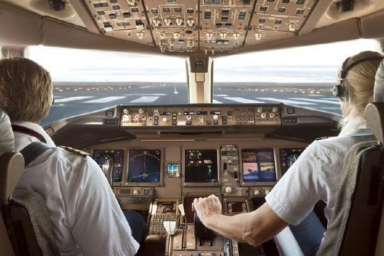 lufthansa group airlines, lufthansa group phk karyawan, lufthansa group phk karyawan ganti AI, alasan lufthansa group phk karyawan, Maskapai Penerbangan Ini Bakal Pangkas 4.000 Pekerjaan, Diganti AI