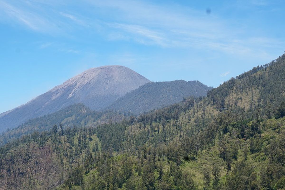 pendakian Gunung Semeru, erupsi Gunung Semeru, pendakian gunung semeru, pendakian gunung semeru ditutup, Erupsi Gunung Semeru, Wisata Pendakian Ranu Kumbolo Ditutup Sementara