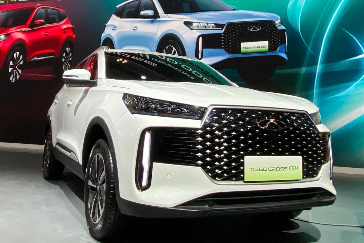 Chery, GIIAS 2025, Chery Tiggo Cross CSH Hyrid, spesifikasi Chery Tiggo Cross CSH Hyrid, Spesifikasi Chery Tiggo Cross Hybrid yang Dijual Rp 319,8 Juta