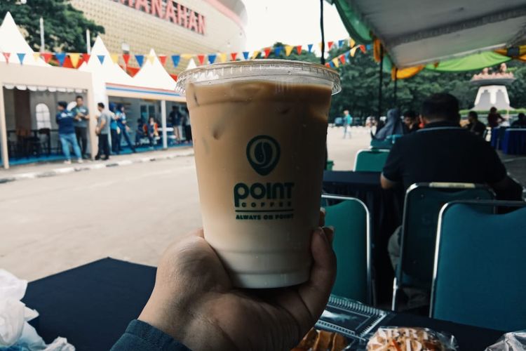 Hari Kopi Internasional, hari kopi internasional 2025, promo hari kopi internasional 2025, promo kopi 2025, promo kopi 1 oktober 2025, promo hari kopi sedunia, Hari Kopi Sedunia 2025, 11 Promo Hari Kopi Sedunia, Tukar Struk Dapat Kopi Kenangan Gratis, 1. Kopi Kenangan, 2. Chatime, 3. JCO Donuts &amp; Coffee, 4. Monsier Spoon, 5. Djournal Coffee, 6. Point Coffee, 7. Krispy Kreme, 8. McDonald's, 9. Fore Coffee, 10. FamilyMart, 11. Croco by Monsieur Spoon