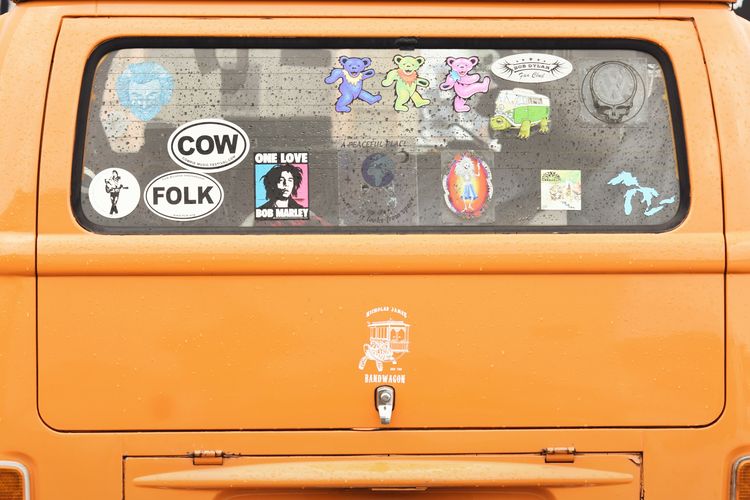 keluarga, stiker, mobil, stiker mobil, anggota keluarga, Hati-hati Pasang Stiker “Happy Family” di Mobil: Lindungi Data Pribadi