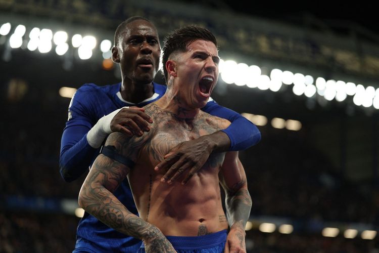 Chelsea, Enzo Maresca, Enzo Fernandez, Liga Inggris, Liam Rosenior, Di Bawah Pelatih Baru Chelsea, Enzo Fernandez Tunjukkan Arti Kebebasan ke Maresca