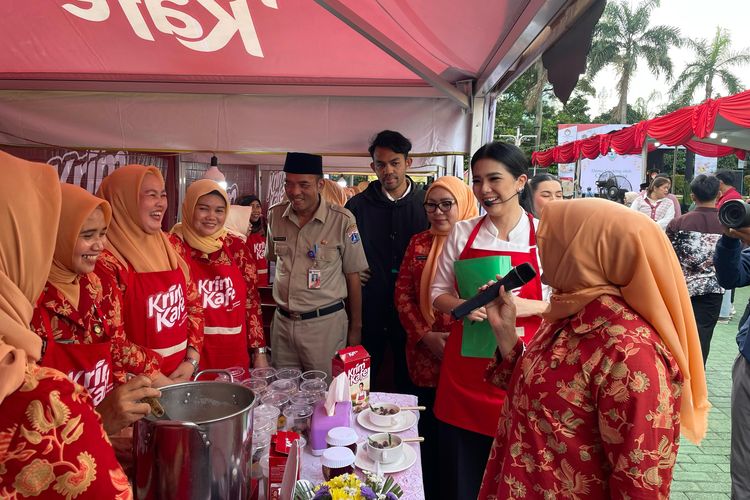 rekor MURI, 2670 perempuan catat rekor muri, masak takjil serentak masuk rekor muri, rekor muri jakarta, Catat Rekor MURI, 2.670 Perempuan di Jakarta Masak Takjil Serentak
