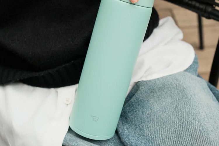 tumbler mahal, 10 Tumbler Mahal yang Lagi Viral, Harganya Bikin Nangis Kalau Hilang, Kenapa Tumbler Mahal Lagi Viral?, 10 Tumbler Mahal yang Lagi Viral, Kenapa Banyak Orang Rela Beli Tumbler Mahal?, Tips Sebelum Beli Tumbler Mahal