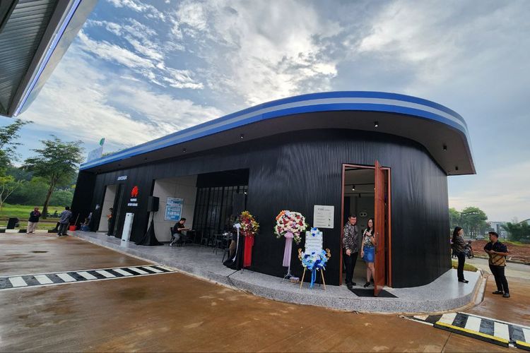 SPKLU, singgah, lifestyle, Menunggu Charging EV Lebih Nyaman, SPKLU Jadi Titik Singgah