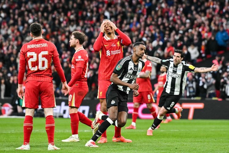 Alexander Isak, Newcastle United, Liverpool, Liga Inggris, Premier League, liverpool, Newcastle United vs Liverpool, Tidak Benar, Narasi Alexander Isak Terima Amukan Fan The Magpies