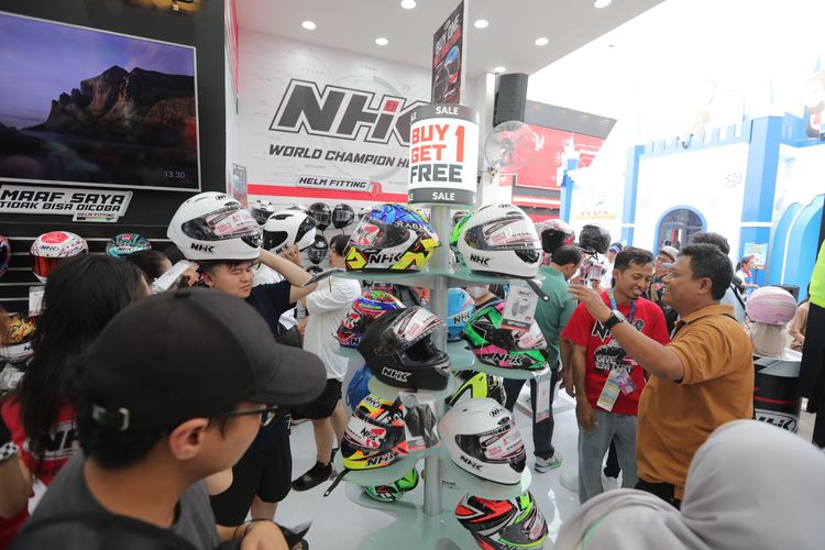 promo menarik, Jakarta Fair 2025, Jiexpo kemayoran, diskon helm, jakarta fair 2025, Jakarta Fair 2025: Diskon Helm Menarik Hingga 50%