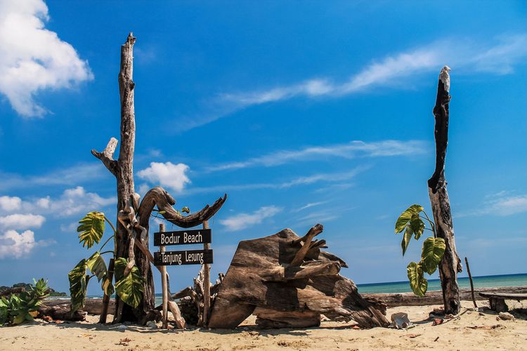 pantai, 4 Pantai yang Wajib Dikunjungi Saat Liburan ke Tanjung Lesung, 1. Pantai Ladda, 2. Pantai Bodur, 3. Pantai Lalasa, 4. Pantai Kalicaa