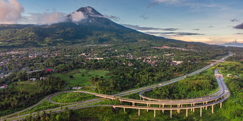 Trans-Sumatera, Sulawesi, diskon tarif tol, Manado, Cikampek, 8 Ruas Tol yang Dapat Diskon, dari Trans-Jawa sampai Sulawesi