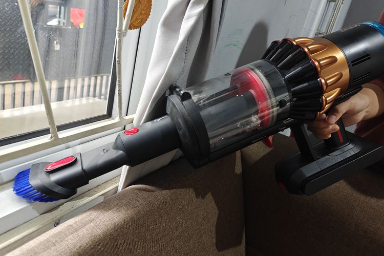 Dyson, Dyson V16 Piston Animal, vacuum cleaner, vacuum, Review Dyson V16 Piston Animal: Sedotan Kencang Suara 