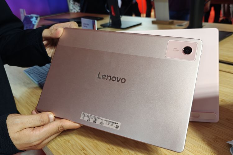tablet, Lenovo, Lenovo Yoga Tab, Lenovo Idea Pad Plus, spesifikasi lenovo Yoga Tab, harga lenovo Yoga Tab, spesifikasi lenovo Idea Tab Plus, harga lenovo Idea Tab Plus, Lenovo Rilis Tablet Yoga Tab dan Idea Tab Plus, Bawa Fitur AI dan Dukungan Stylus