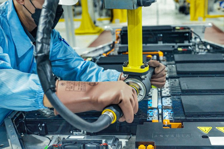 otomotif, Lonjakan Biaya Produksi, Harga Mobil Listrik di China Mulai Naik