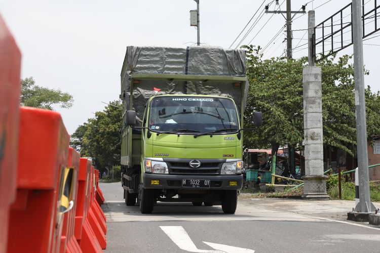 Uji coba, ODOL, Januari, truk, penegakan hukum, Kemenhub, pelanggaran, Mulai 27 Januari, Kemenhub Terapkan Penindakan Hukum Truk ODOL