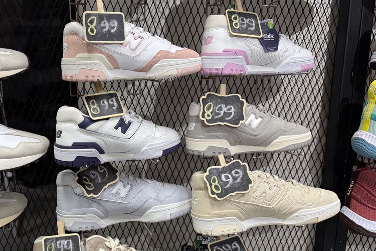 USS Yard Sale 2026, Puma Speedcat Ballet, Nike Air Jordan, Nike Air Force 1, 5 Rekomendasi Sneakers di Bawah Rp 1 Juta yang Bisa Jadi Pilihan di USS Yard Sale 2026, 1. Puma Speedcat Ballet, 2. Nike Air Jordan, 3. Nike Air Force 1 Low, 4. Adidas NMD, 5. New Balance 550