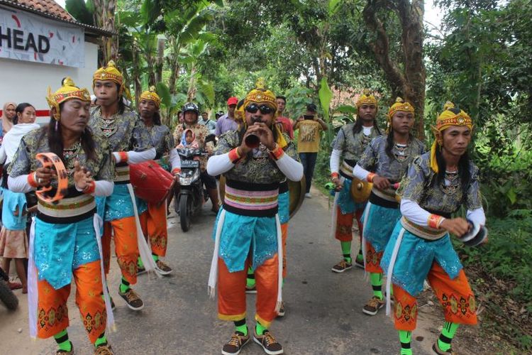 Jaran Serek, Sumenep, Kesenian Sumenep, 60 Jaran Serek Tampil Atraktif Diiringi Saronen