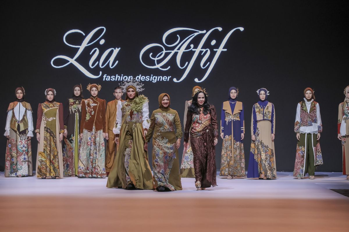 baju Muslim, Lia Afif, Keagungan Batik Tanahan dalam Koleksi Baju Muslim Karya Lia Afif