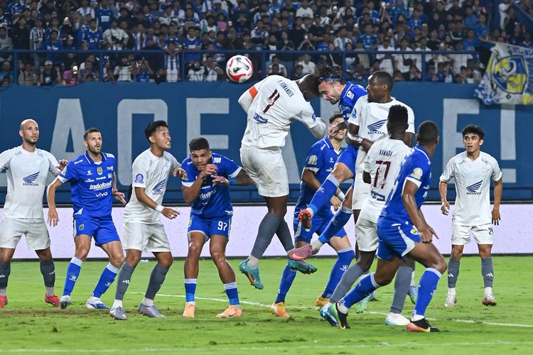 Persija, Persib, Umuh Muchtar, PSM Makassar, Persib Bandung, Bojan Hodak, Umuh Muchtar Ingatkan Persib Belum Juara Usai Bekuk Persija