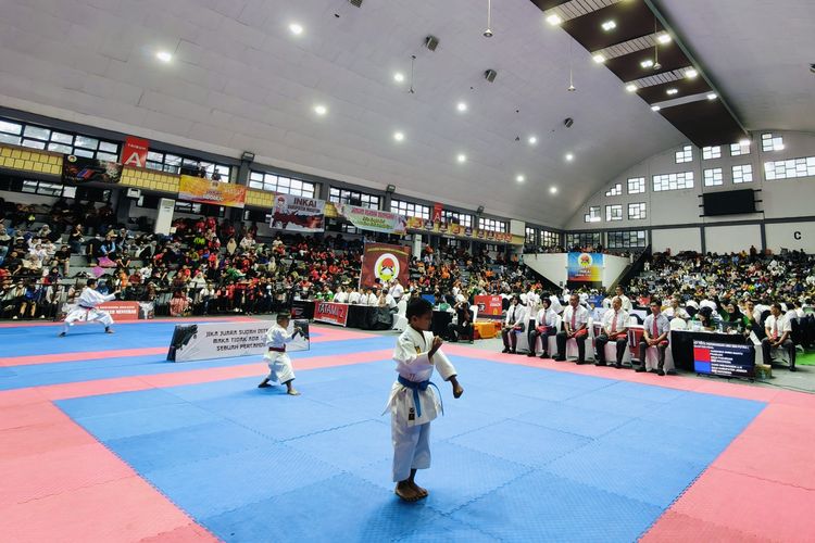 Indonesia, karateka, SEA Games 2025, Dari Surabaya, Joshua Kandau Menyemai Harapan Generasi Baru Karate Indonesia