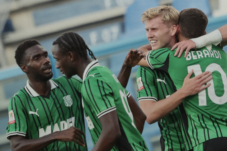 AC Milan, Sassuolo, Liga Italia 2025-2026, Jay Idzes, Massimiliano Allegri, Fabio Grosso, Jadwal Siaran Langsung AC Milan Vs Sassuolo di Pekan ke-15 Liga Italia 2025-2026, Tekad Allegri Bungkam Sassuolo, Komentar Fabio Grosso Menuju San Siro, Prediksi Susunan Pemain AC Milan Vs Sassuolo, Siaran Langsung AC Milan Vs Sassuolo