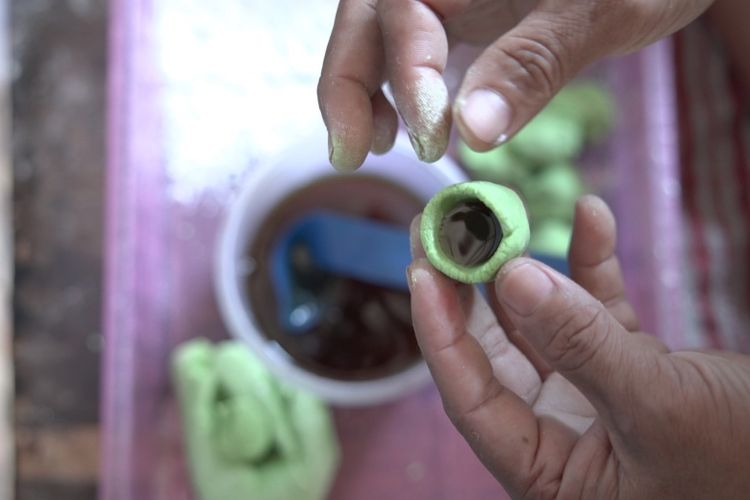 resep klepon, tepung ketan 250 gram, Cara membuat klepon, cara membuat klepon, klepon tepung ketan, klepon tidak pecah, Resep Klepon Tepung Ketan 250 Gram, Ini Tips Agar Tidak Pecah