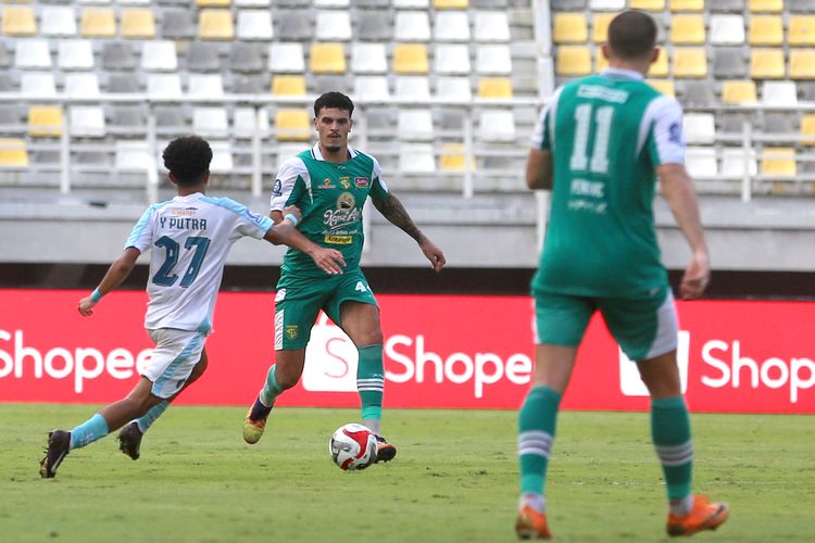 Bruno Paraiba, Tak Hanya Bruno Paraiba, Bek Brasil Ini Juga Akan Tinggalkan Persebaya