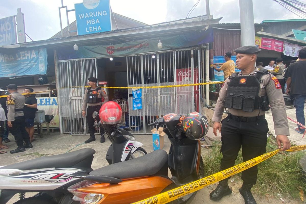 Balikpapan, Kronologi Lansia Tikam Penjaga Toko di Balikpapan hingga Tewas, Sakit Hati Saat Beli Rokok, Kronologi pembunuhan, Sembunyikan pisau di lipatan payung, M sempat beri keterangan palsu, Pelaku terancam hukuman mati