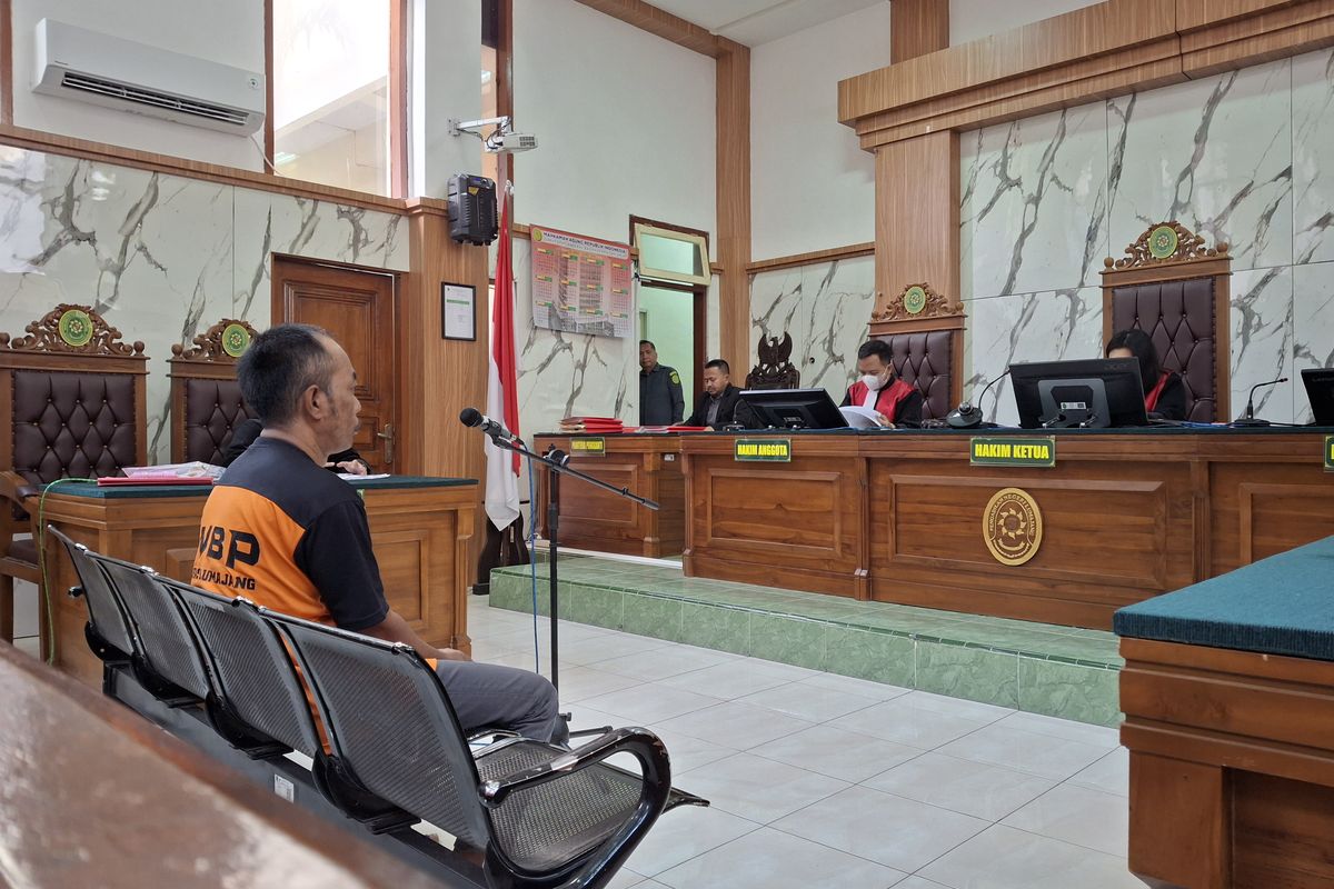 kasus pinjam KTP, kasus pinjam KTP Poniman, kasus Poniman di Lumajang, kasu spinjam KTP berujung pidana, kasus kredit motor Poniman, kasus kredit motor Poniman di Lumajang, Cerita Poniman: Pinjamkan KTP ke Teman, Malah Dihukum 2 Tahun Penjara
