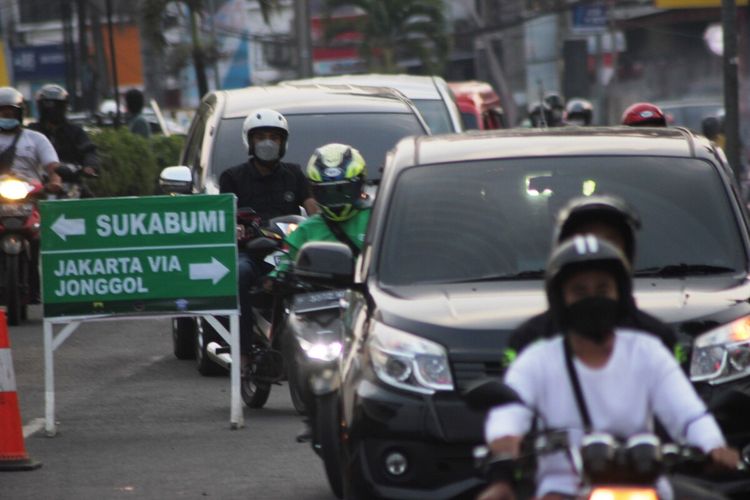 kemacetan, libur Nataru, keselamatan angkutan, Kemacetan, Kemenhub, Persiapan Kemenhub Hadapi Libur Nataru 2025/2026