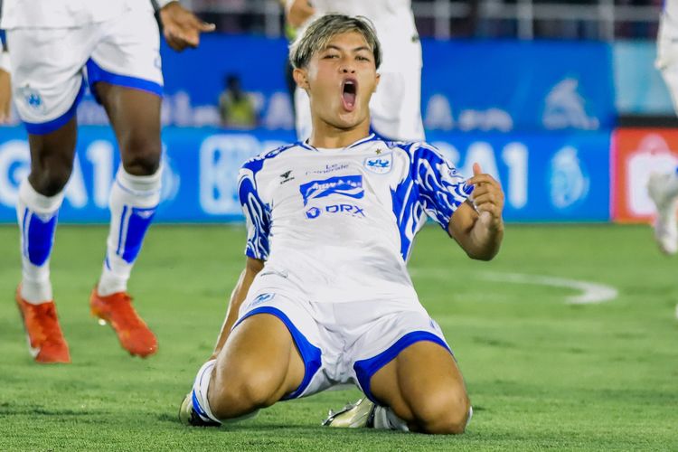 Persib, Alfeandra Dewangga, Julio Cesar, PSIS Semarang, Persib Bandung, Liga 1 2025-2026, AFC Champions League Two, Persib Bandung Resmi Gaet Alfeandra Dewangga dan Julio Cesar