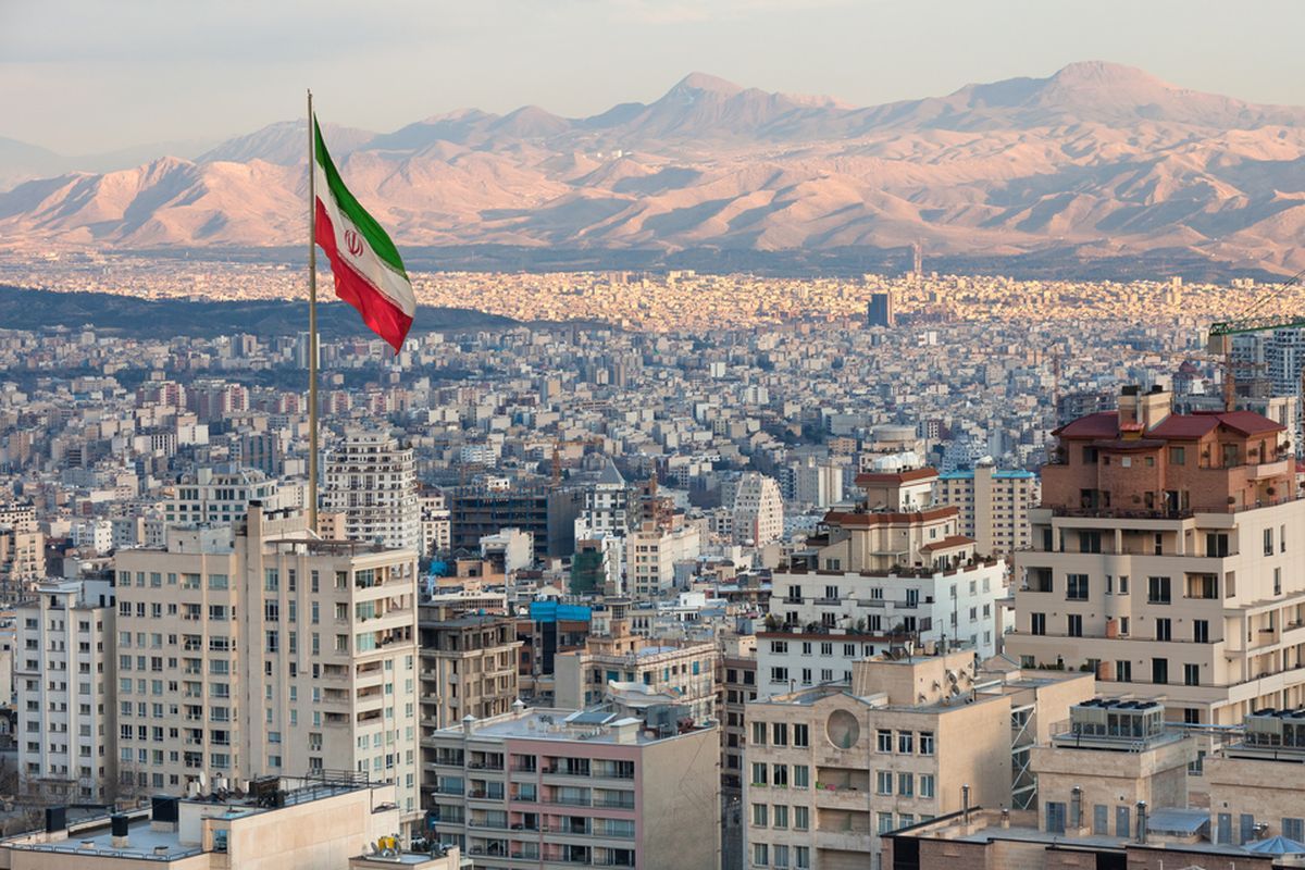 Iran, Israel, evakuasi WNI dari Iran, Kementerian Luar Negeri, Puluhan WNI di Iran Tak Mau Dievakuasi Meski Konflik dengan Israel Memanas, Apa Alasannya?
