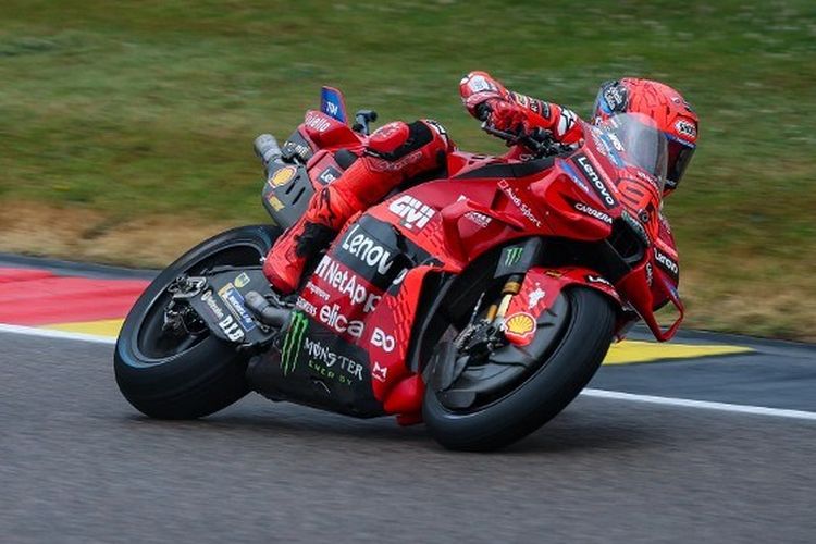 kecelakaan, MotoGP Jerman 2025, Sirkuit Sachsenring, Marc Marquez, Marquez Ungkap Sebab Banyak Pebalap Jatuh di MotoGP Jerman 2025