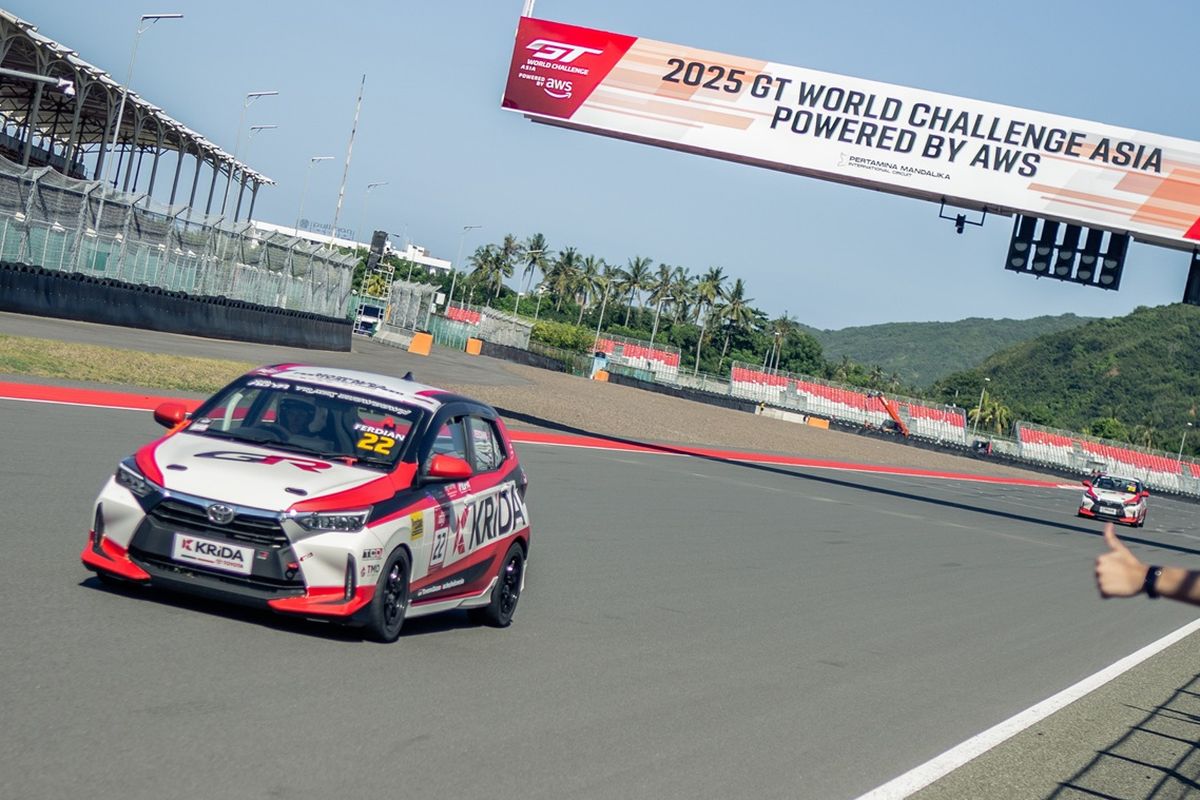 Toyota, Mandalika, track day, GR Yaris, mandalika, Toyota Agya GR Sport, Agya Track Showdown Ramaikan Mandalika Festival of Speed 2025